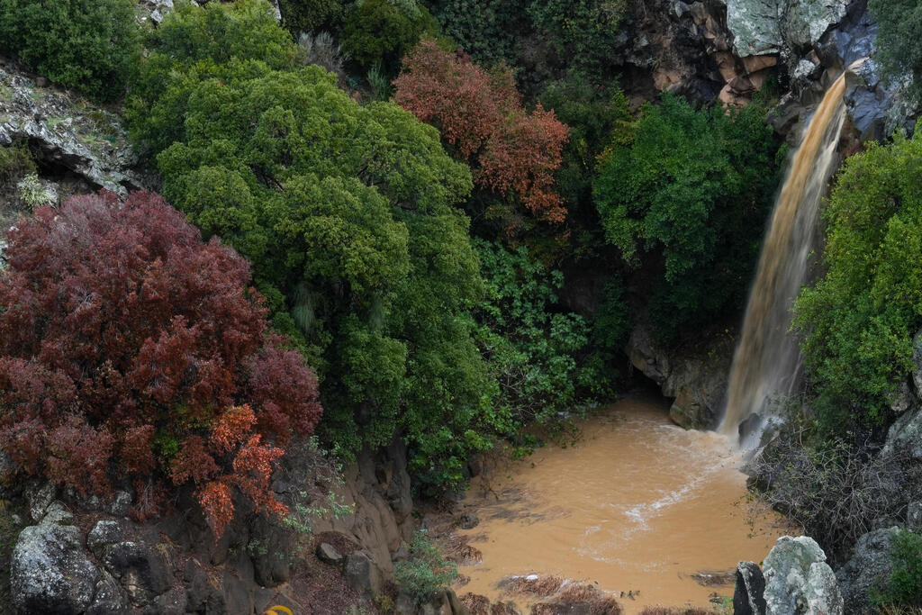 سريان المياه في الوديان والأنهر يُنهي عامًا هو الأشد جفافًا منذ 100 عام (فلاش 90) سريان المياه في الوديان والأنهر يُنهي عامًا هو الأشد جفافًا منذ 100 عام