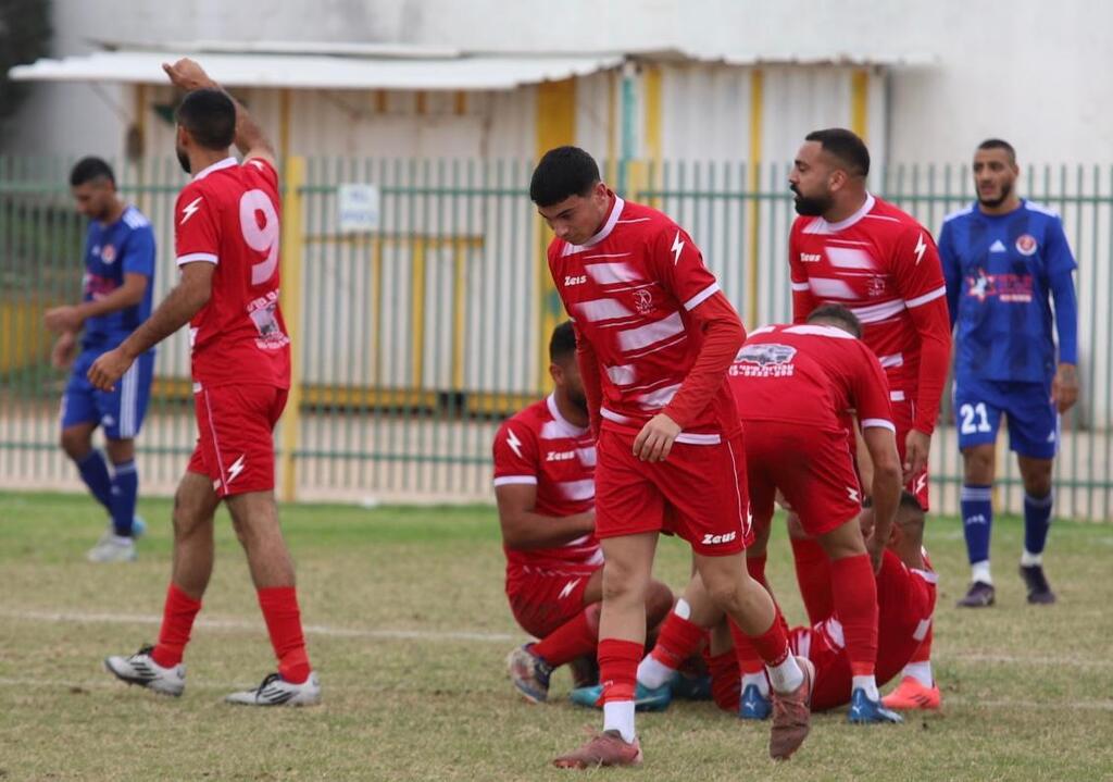 تعادل مثير بين عين السهلة وجسر الزرقاء يشعل صراع الصعود (راديو الناس) تعادل مثير بين عين السهلة وجسر الزرقاء يشعل صراع الصعود