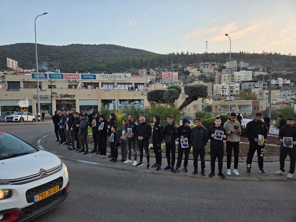 وقفة احتجاجية في ديرحنا 