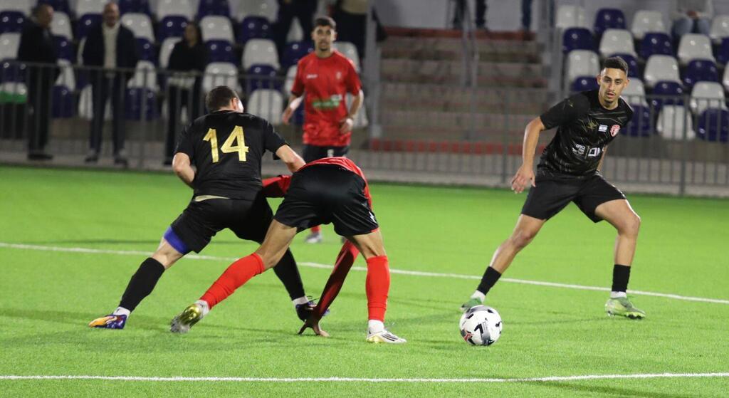 هبوعيل أم الفحم يفوز بعشرة لاعبين على مجدال هعيمك (راديو الناس) هبوعيل أم الفحم يفوز بعشرة لاعبين على مجدال هعيمك