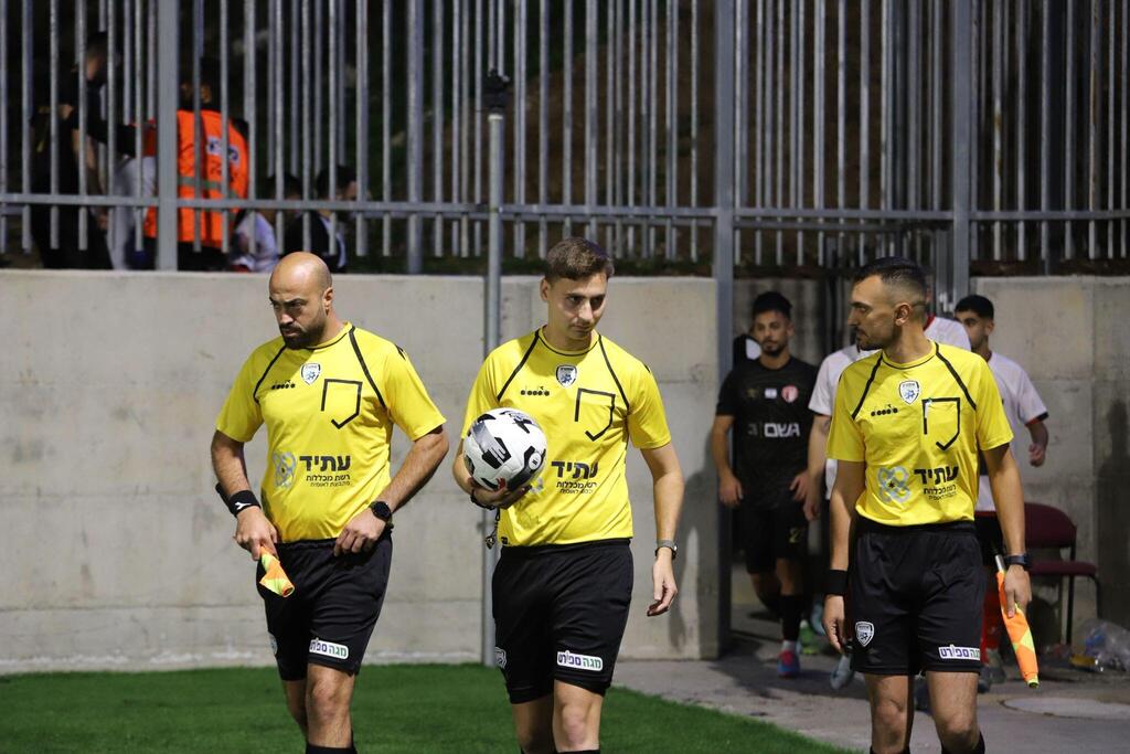 هبوعيل أم الفحم يفوز بعشرة لاعبين على مجدال هعيمك (راديو الناس) هبوعيل أم الفحم يفوز بعشرة لاعبين على مجدال هعيمك