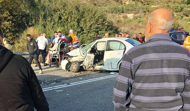 من مكان الحادث (استخدام الصورة وفقا لبند 27أ) من مكان الحادث