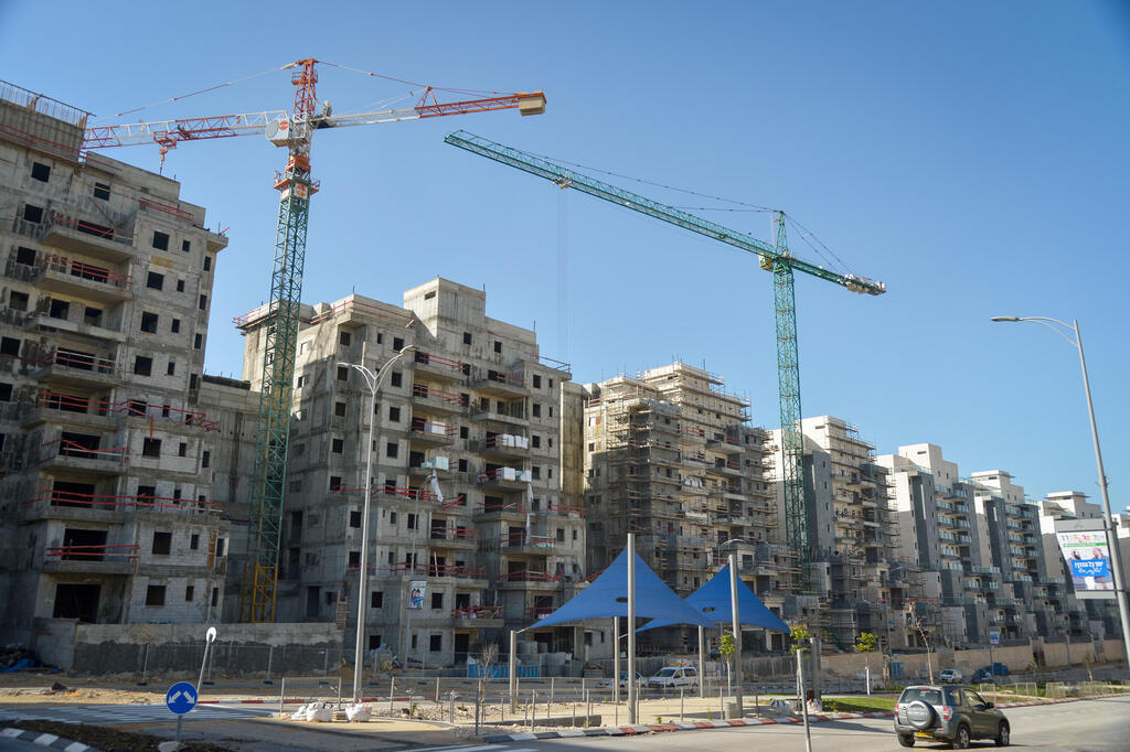 توضيحية. بناء عمارات سكنية جديدة (Flash90) توضيحية. بناء عمارات سكنية جديدة