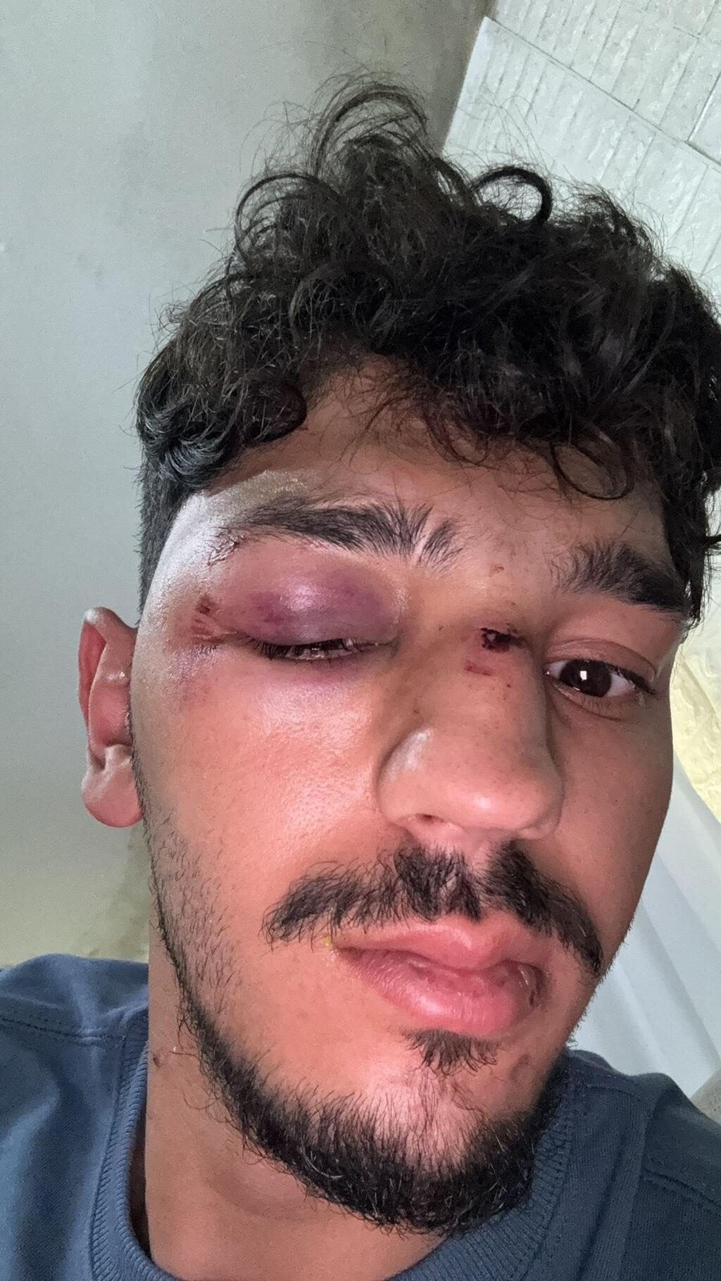 قيس حداد (وفق البند 27 أ لقانون حقوق النشر 2007) قيس حداد