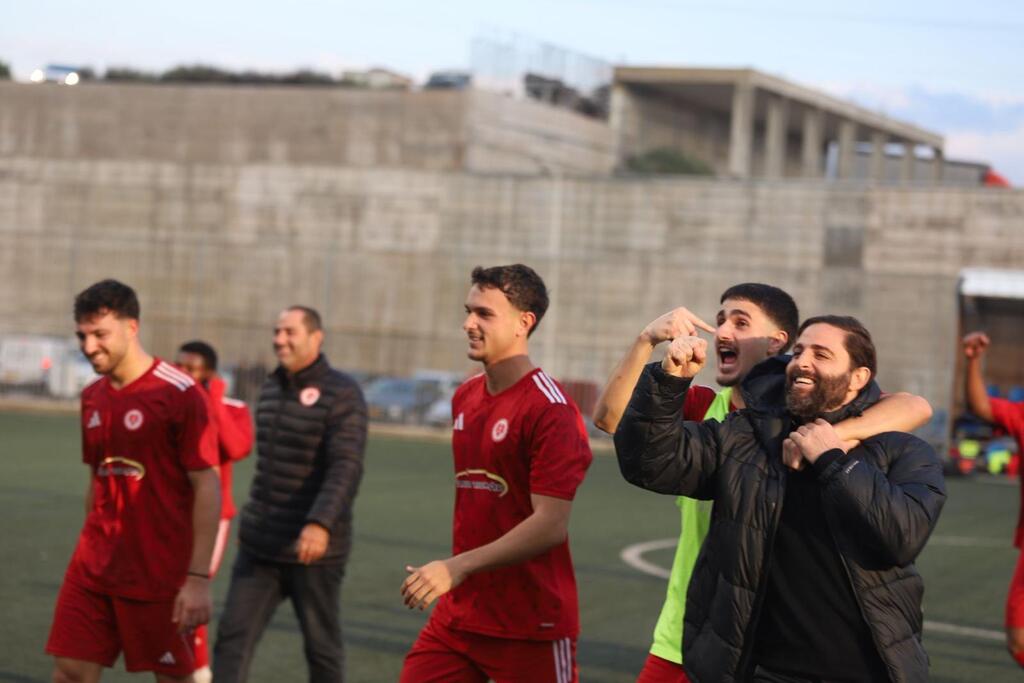 هبوعيل دالية الكرمل ينتزع الصدارة لأول مرة 