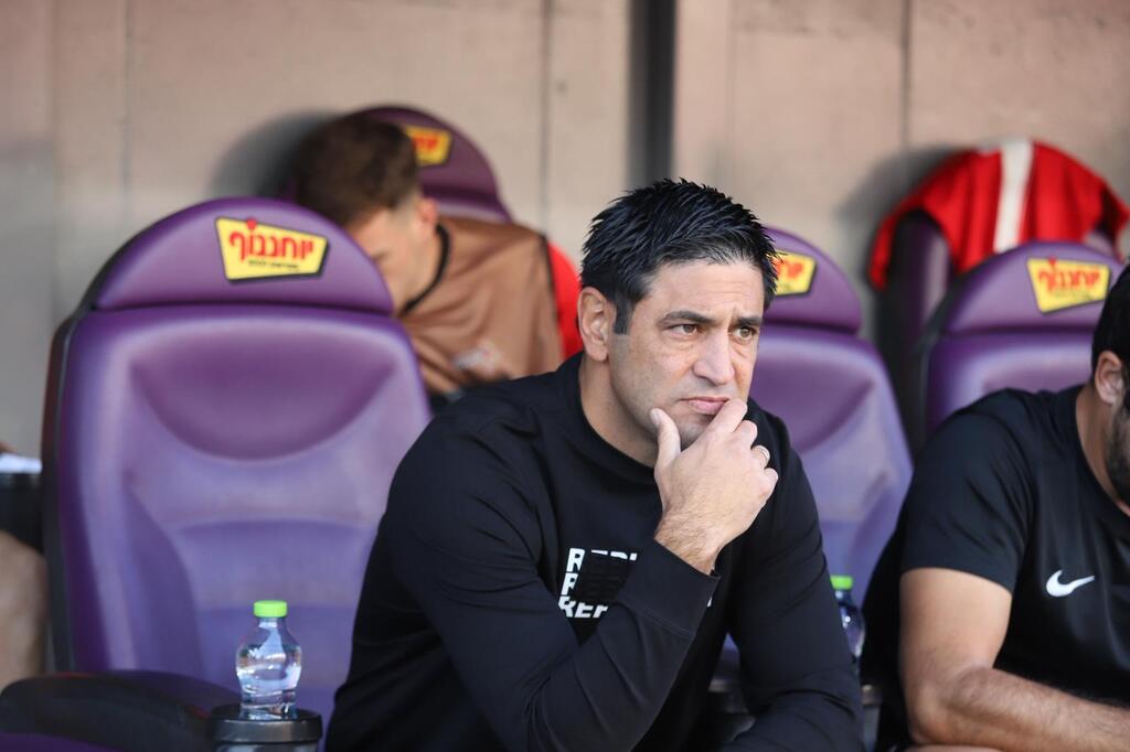 مكابي الرينة يواجه هبوعيل تل أبيب في مباراة مصيرية (راديو الناس) مكابي الرينة يواجه هبوعيل تل أبيب في مباراة مصيرية