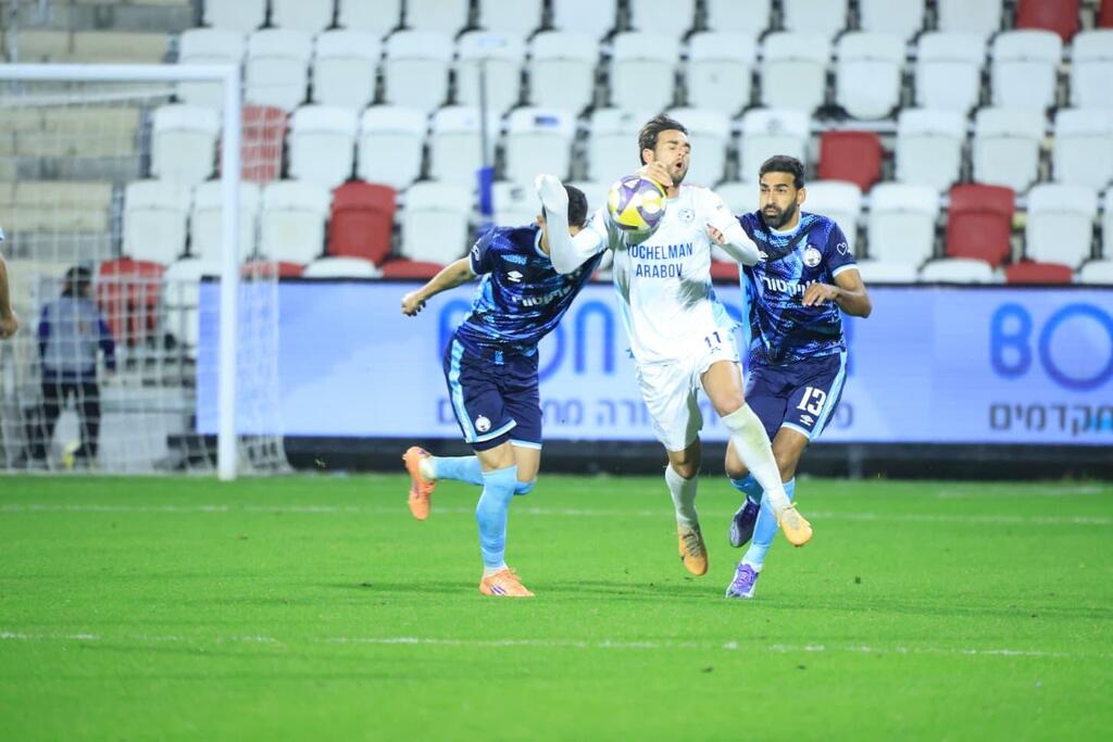 بلدي طبريا يُذلّ المتصدّر هبوعيل بئر السبع بثلاثية تاريخية (راديو الناس) بلدي طبريا يُذلّ المتصدّر هبوعيل بئر السبع بثلاثية تاريخية