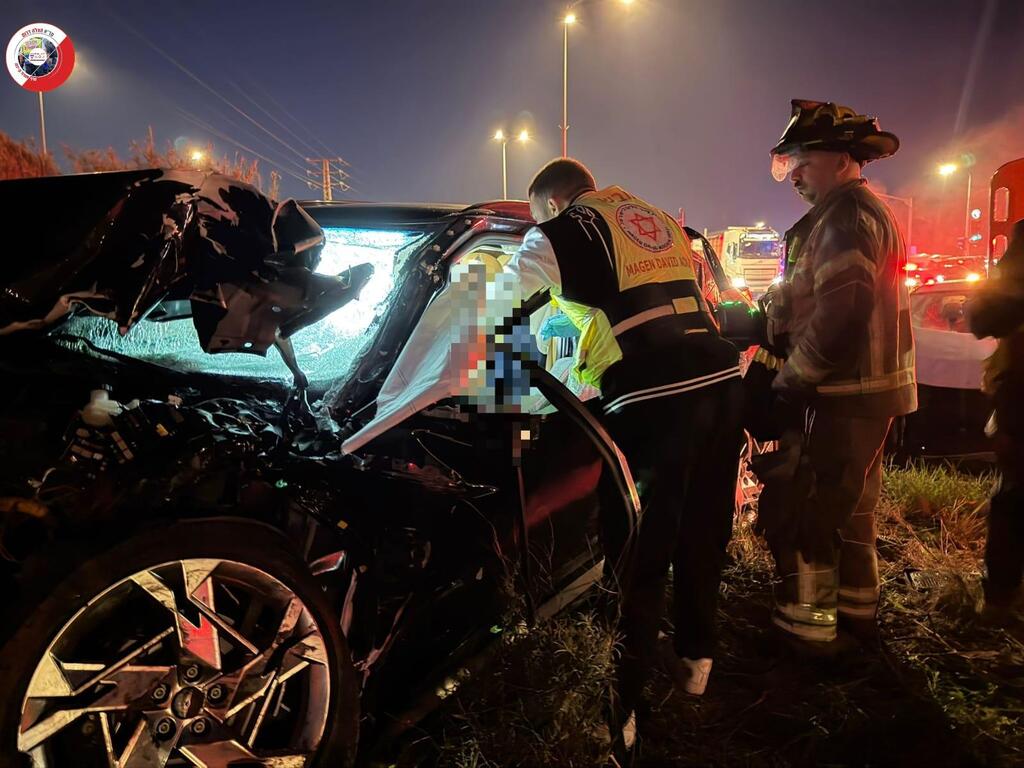 حادث طرق خطير على شارع 4 عند مفترق أمونيم (هتسلاه) الطرق تتحول لساحات موت