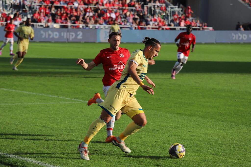 مكابي الرينة يواجه هبوعيل تل أبيب في مباراة مصيرية (راديو الناس) مكابي الرينة يواجه هبوعيل تل أبيب في مباراة مصيرية