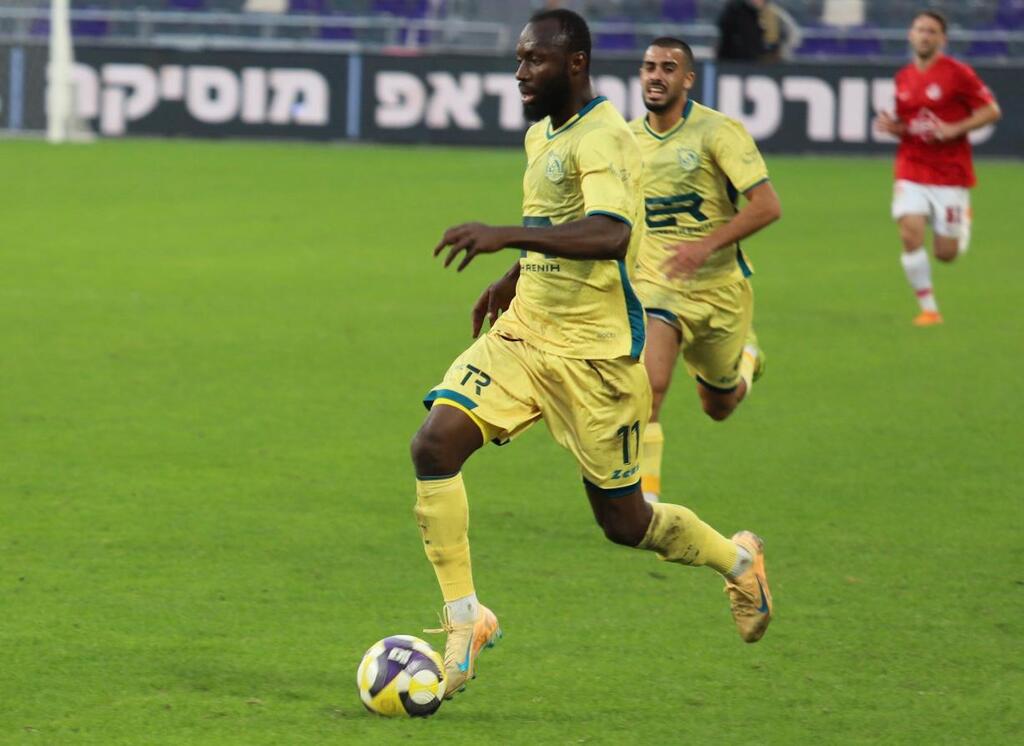 هبوعيل تل أبيب يعمّق جراح مكابي الرينة بثلاثية مثيرة (راديو الناس) هبوعيل تل أبيب يعمّق جراح مكابي الرينة بثلاثية مثيرة