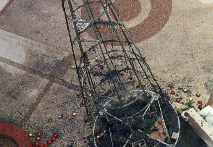 حرق شجرة الميلاد في جنين