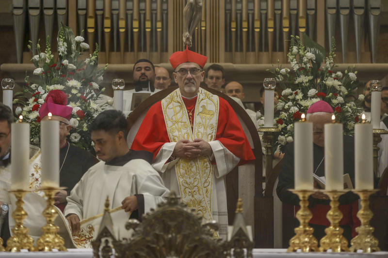 البلاد ترتدي حلّة الميلاد 