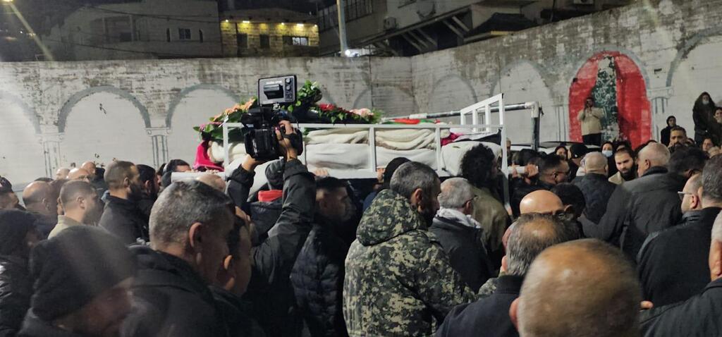 جماهير غفيرة تشيّع جثمان الراحل محمد بكري (راديو الناس) جماهير غفيرة تشيّع جثمان الراحل محمد بكري