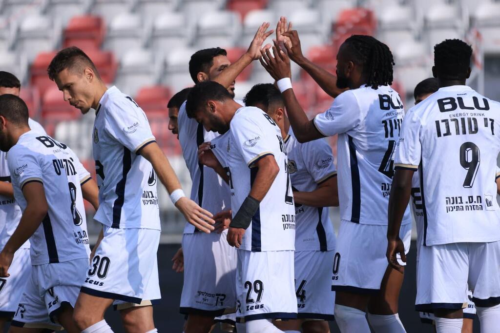 الرينة تهزم كفار شاليم 