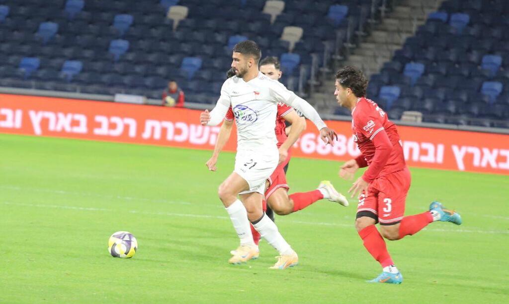 أبناء سخنين يضرب بقوة خارج الديار وجمهور هبوعيل حيفا ينفجر غضبًا