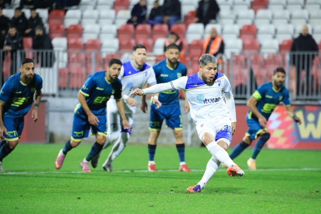 مكابي الرينة يفوز على كريات شمونة 3:1