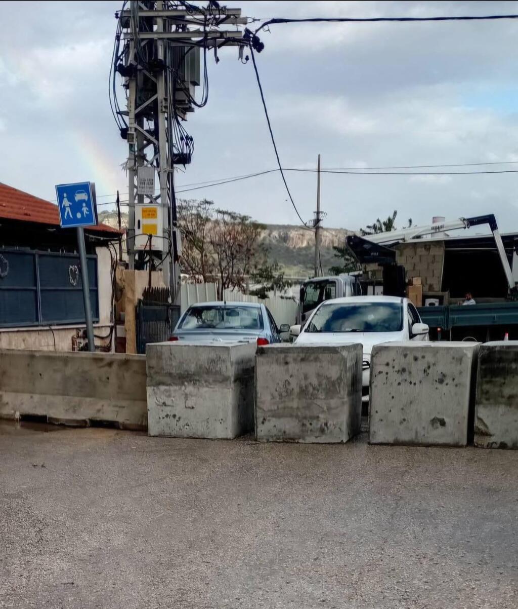 إغلاق شوارع جسر الزرقاء يشعل الغضب