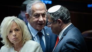 المستشارة القضائية للحكومة تطالب بإلزام نتنياهو بتبرير عدم إقالة بن غفير