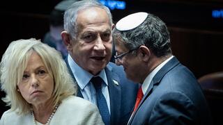 المستشارة القضائية للحكومة تطالب بإلزام نتنياهو بتبرير عدم إقالة بن غفير