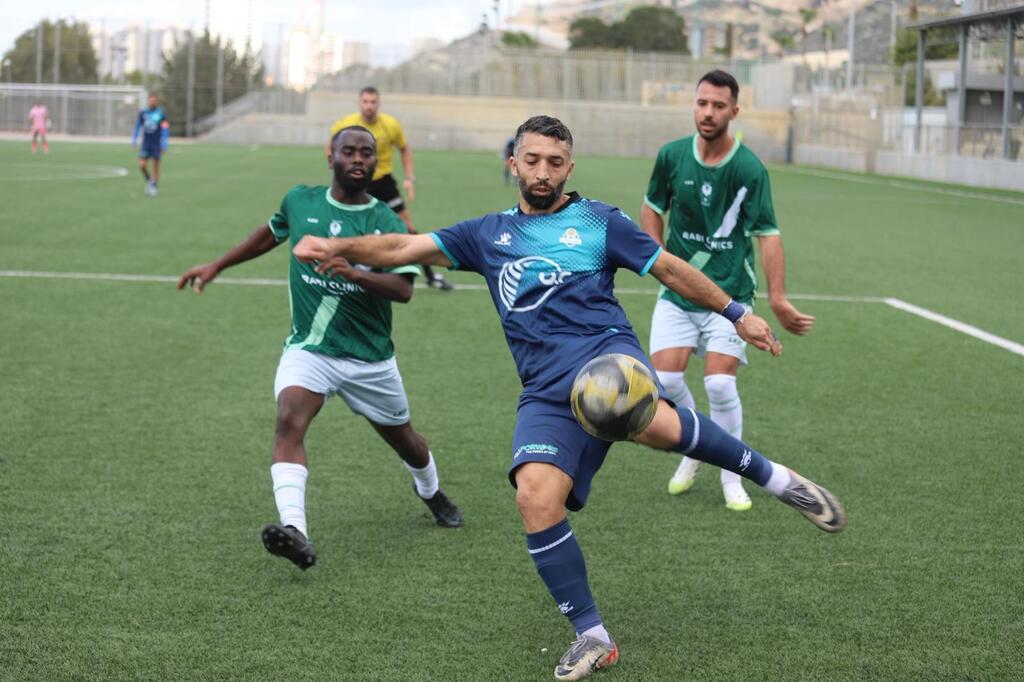 ديربي مشتعل يُحسم في اللحظات الأخيرة بتعادل مثير 1-1 بين الكبابير وشباب حيفا