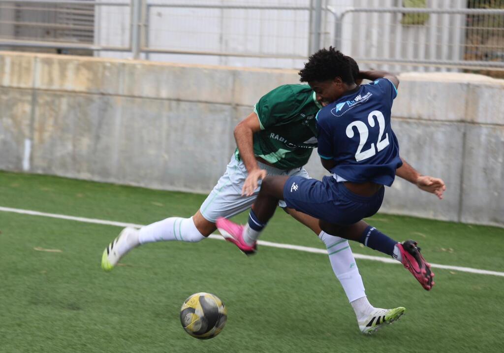 ديربي مشتعل يُحسم في اللحظات الأخيرة بتعادل مثير 1-1 بين الكبابير وشباب حيفا