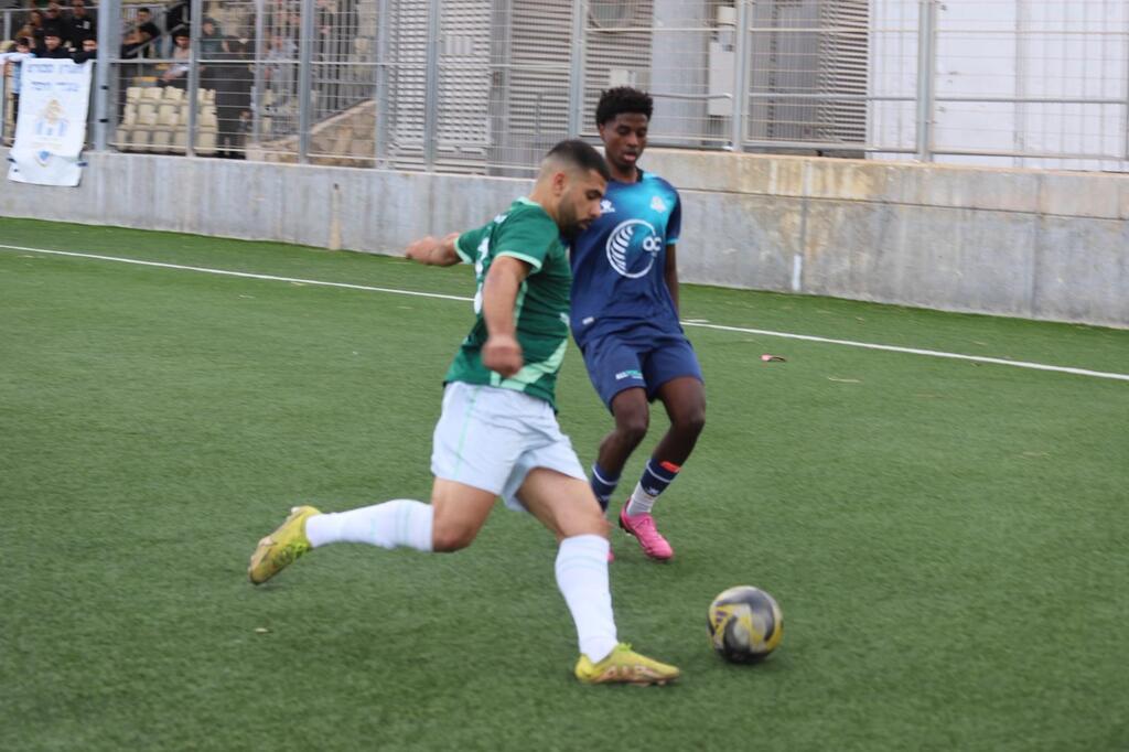 ديربي مشتعل يُحسم في اللحظات الأخيرة بتعادل مثير 1-1 بين الكبابير وشباب حيفا