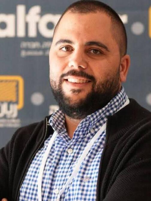 عزيز بسيوني، نردين أرملي 