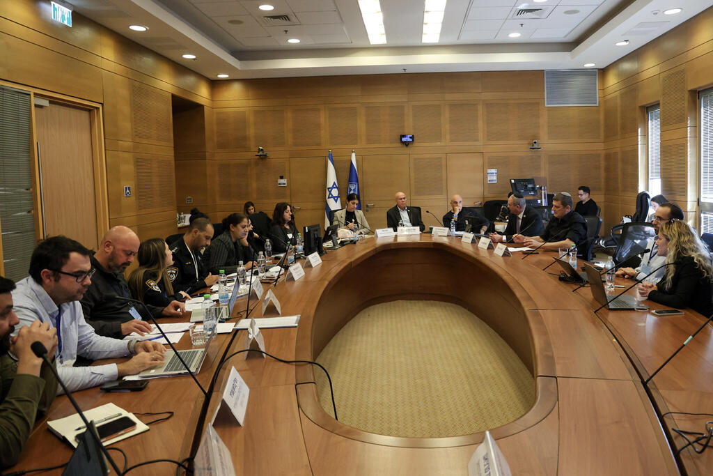 لجنة الأمن القومي في الكنيست تناقش إنفاذ قوانين "ضجيج المساجد" 