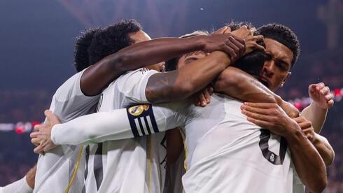 الملكي يحسم الديربي ويتأهل لنهائي كأس السوبر الاسباني 