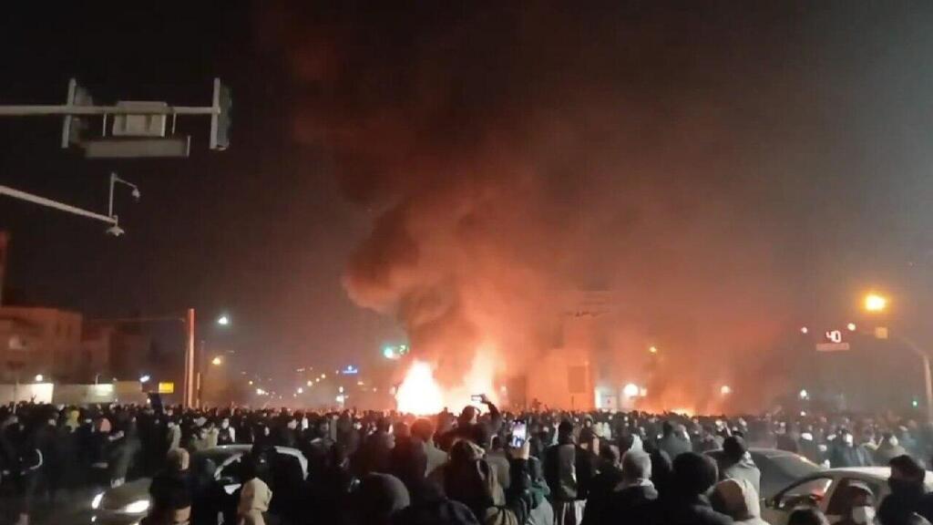 تصاعد الاحتجاجات في إيران 