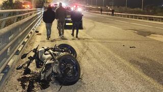 مصرع راكب دراجة نارية بحادث سير على شارع 79 قرب بير المكسور
