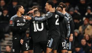 أستون فيلا يُقصي توتنهام من كأس الاتحاد الإنجليزي