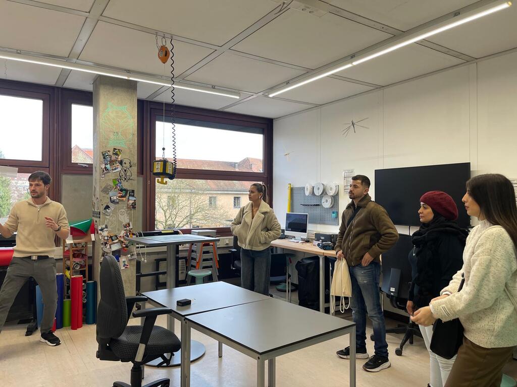 طلاب كلية سخنين