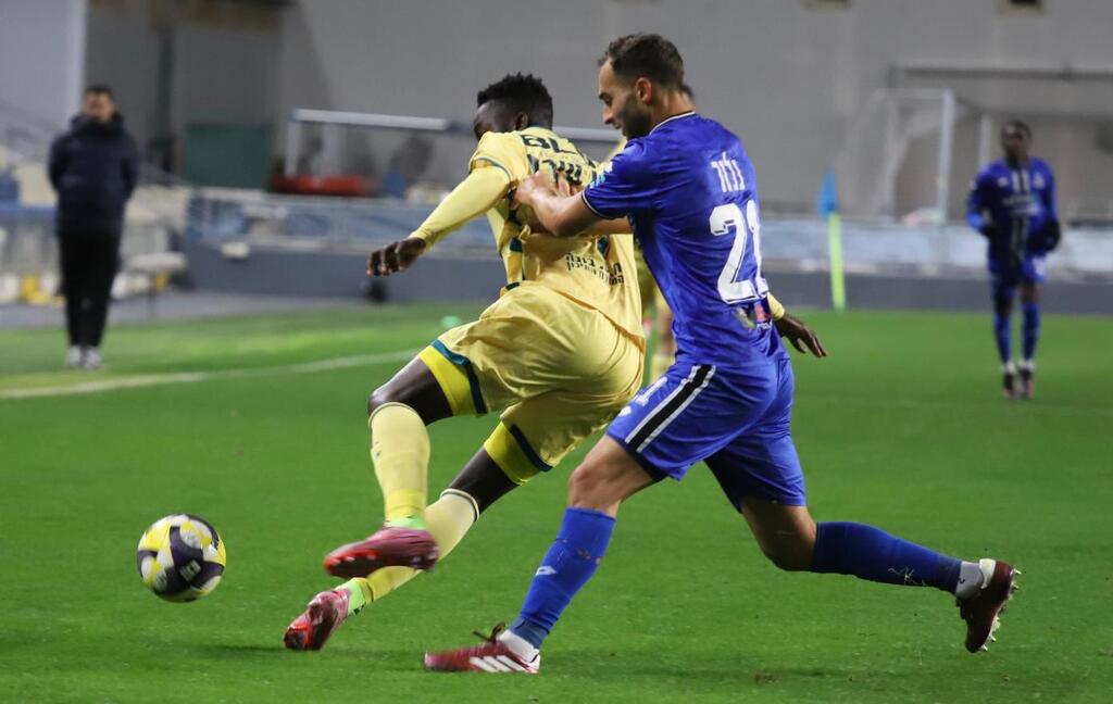 مكابي الرينة يتأهل لربع نهائي كأس الدولة