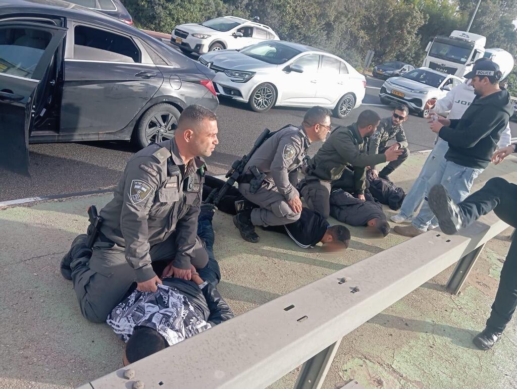 اعتقا مشتبهين بالضلوع بجريمة قتل عزمي غريب