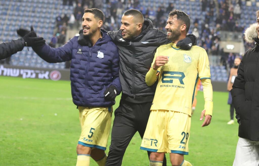 مكابي الرينة يتأهل لربع نهائي كأس الدولة