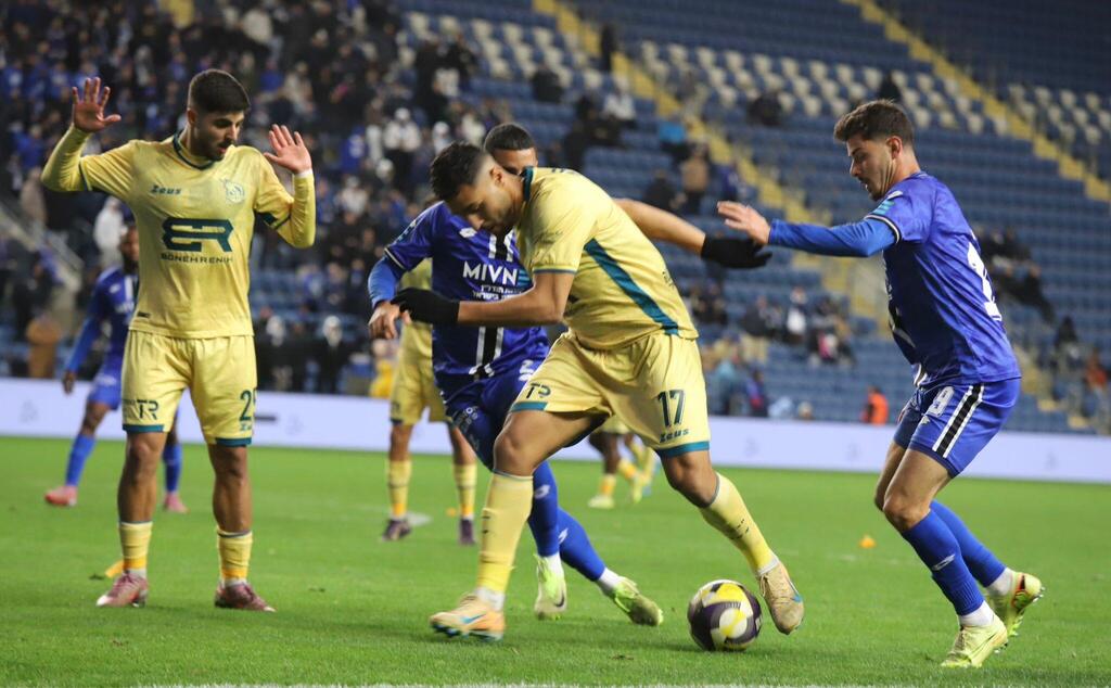 مكابي الرينة يتأهل لربع نهائي كأس الدولة