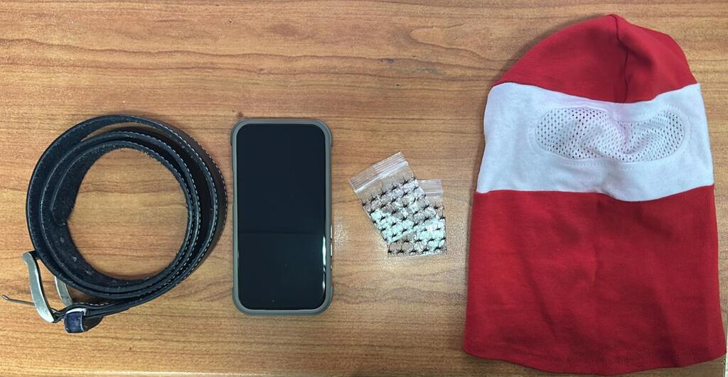 ديربي تل أبيب: ضبط قنابل دخانية وألعاب نارية داخل مراحيض ملعب بلومفيلد (الشرطة) ديربي تل أبيب: ضبط قنابل دخانية وألعاب نارية داخل مراحيض ملعب بلومفيلد