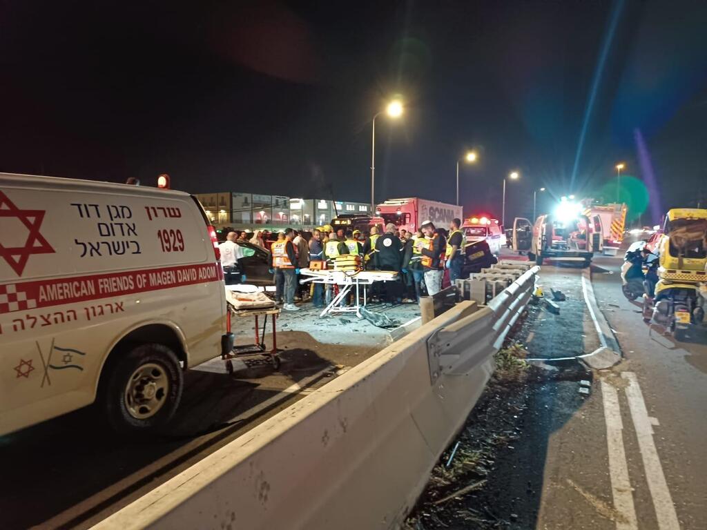 حادث طرق على شارع 65