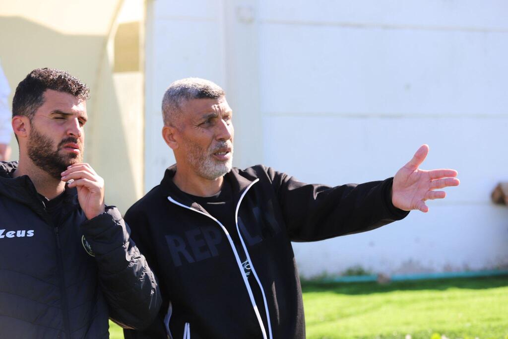 شباب أم الفحم يفرض التعادل 1-1 (راديو الناس) شباب أم الفحم يفرض التعادل 1-1