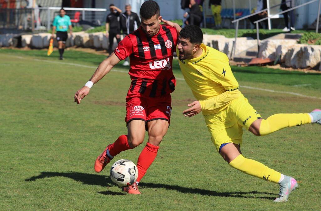 شباب أم الفحم يفرض التعادل 1-1 (راديو الناس) شباب أم الفحم يفرض التعادل 1-1