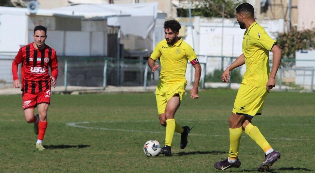 شباب أم الفحم يفرض التعادل 1-1 (راديو الناس) شباب أم الفحم يفرض التعادل 1-1