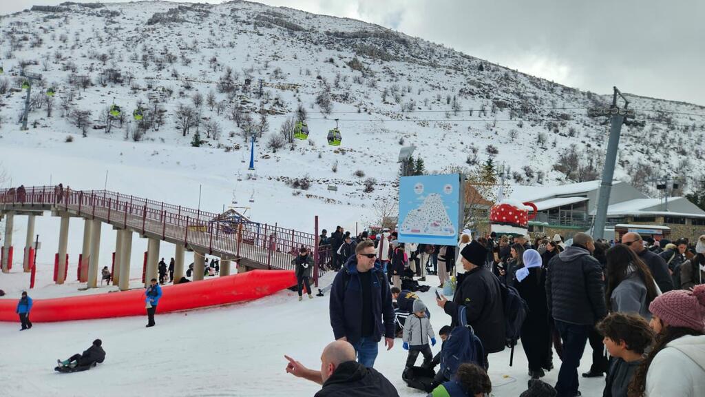 إقبال واسع على جبل الشيخ 