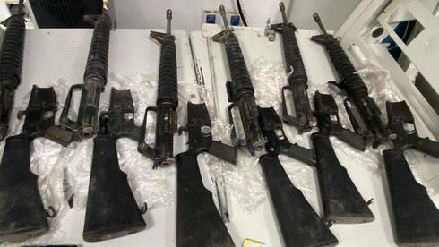 الجيش الإسرائيلي يعلن إحباط تهريب أسلحة عبر مسيرات من الحدود المصرية