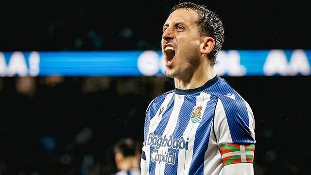 سوسيداد يُشعل سباق الصدارة: برشلونة يسقط وأنفاس ريال مدريد تقترب