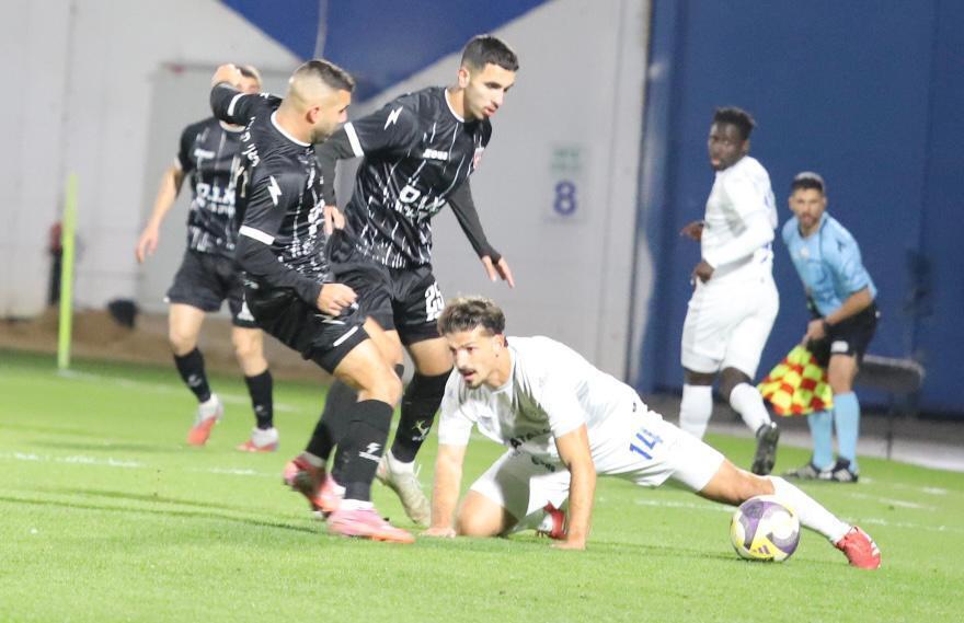 مباراة النادي الرياضي كفرقاسم أمام مكابي بيتح تكفا