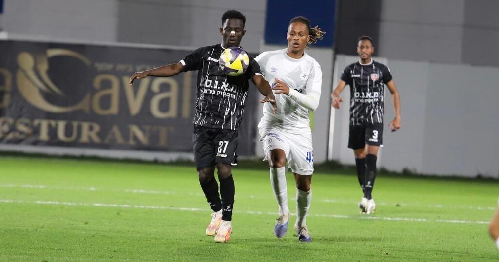 مباراة النادي الرياضي كفرقاسم أمام مكابي بيتح تكفا