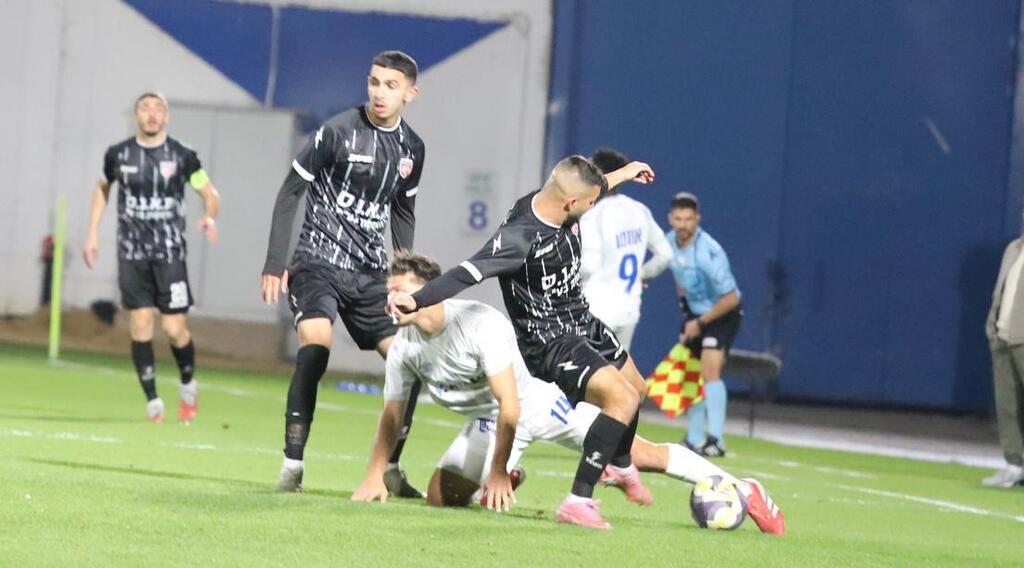 مباراة النادي الرياضي كفرقاسم أمام مكابي بيتح تكفا