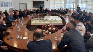 اجتماع في بلدية سخنين