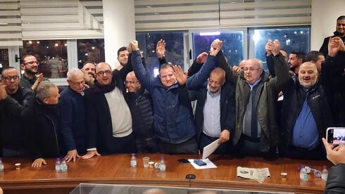 مشهد تاريخي في سخنين: إعادة تشكيل القائمة المشتركة